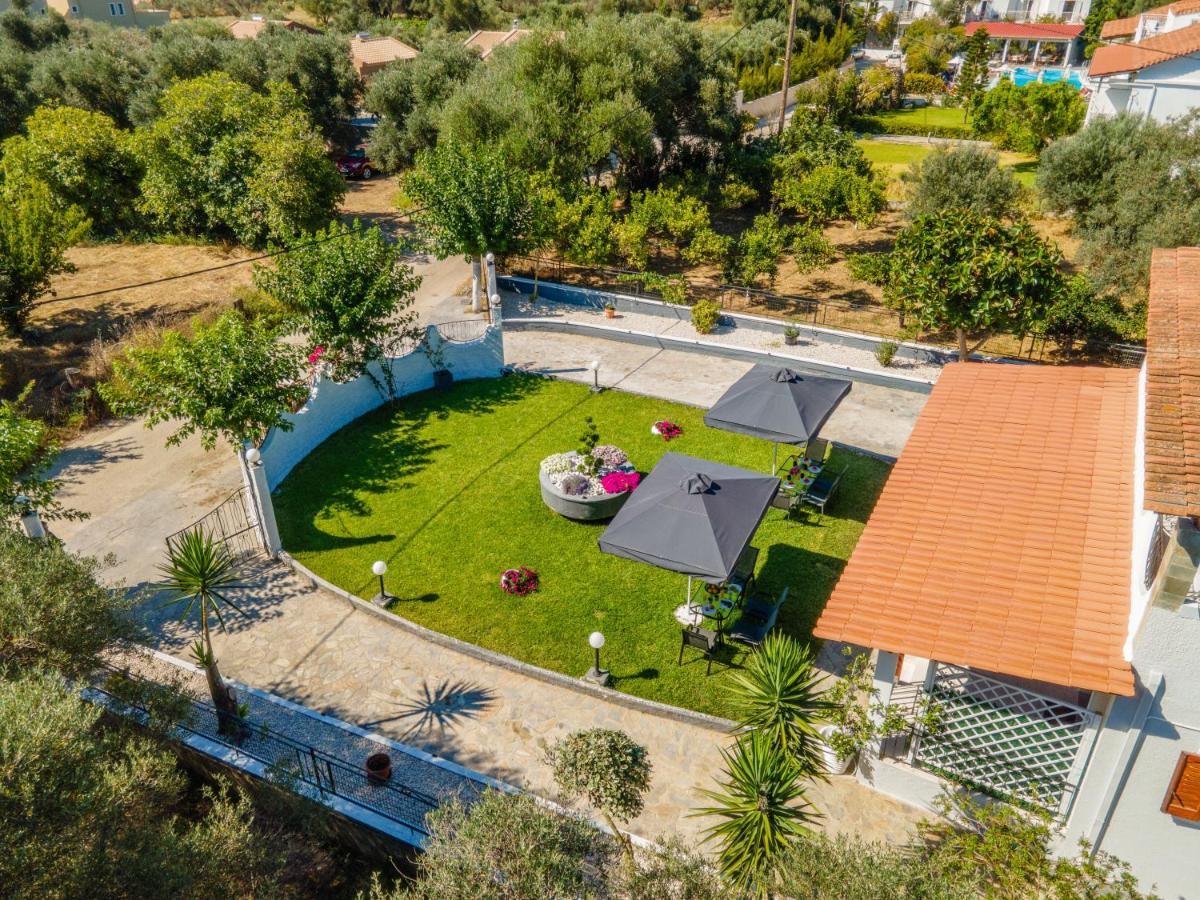 Afroditi Holiday Home - Blue Apartment Svoronata Extérieur photo