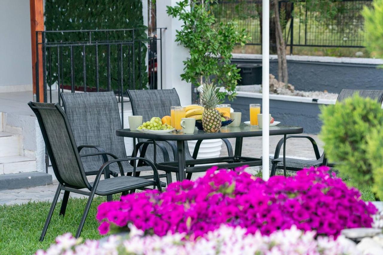 Afroditi Holiday Home - Blue Apartment Svoronata Extérieur photo