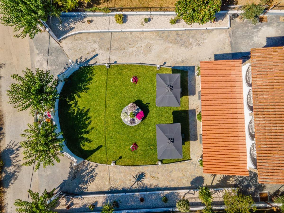 Afroditi Holiday Home - Blue Apartment Svoronata Extérieur photo